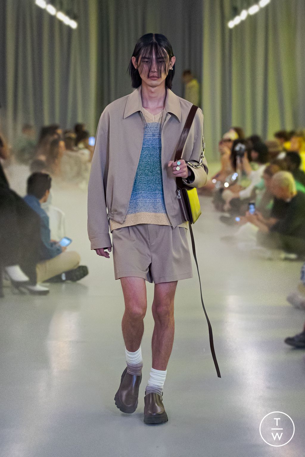 Fashion Week Paris Spring/Summer 2023 look 8 from the SOLID HOMME collection menswear