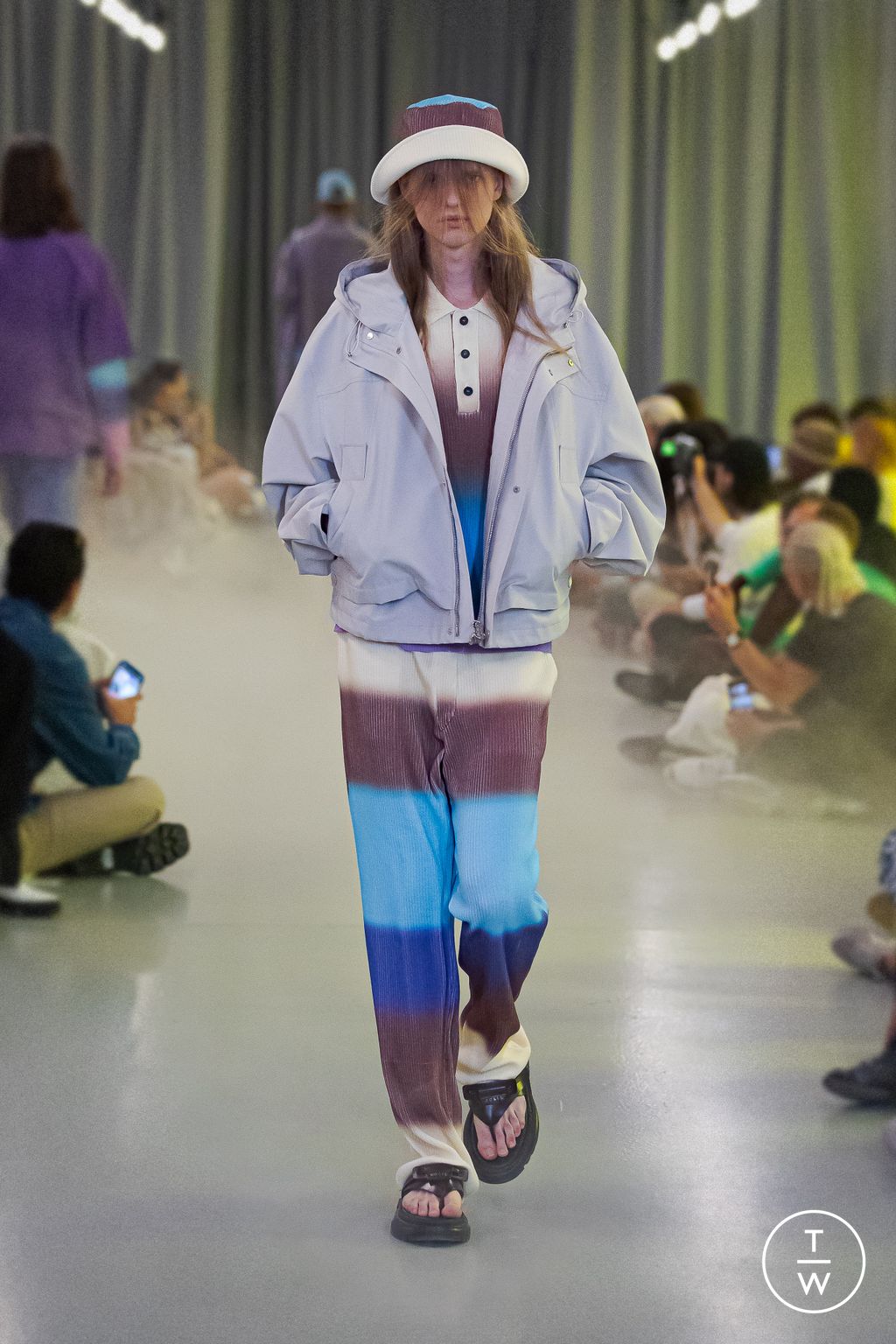 Fashion Week Paris Spring/Summer 2023 look 9 from the SOLID HOMME collection 男装