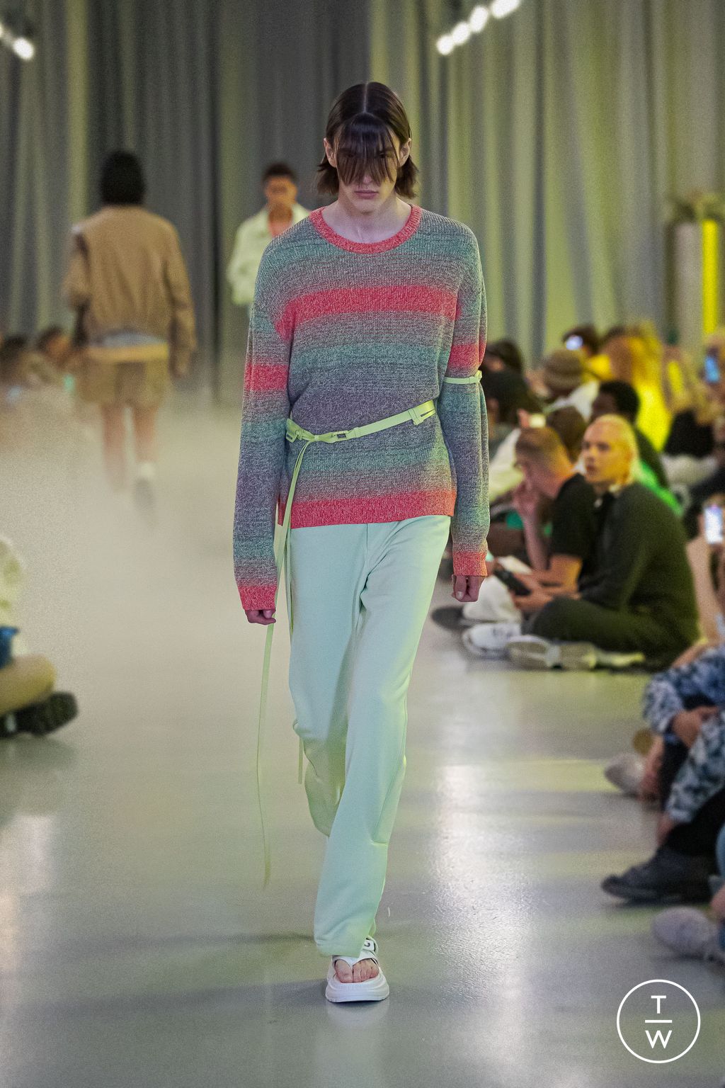 Fashion Week Paris Spring/Summer 2023 look 16 from the SOLID HOMME collection menswear