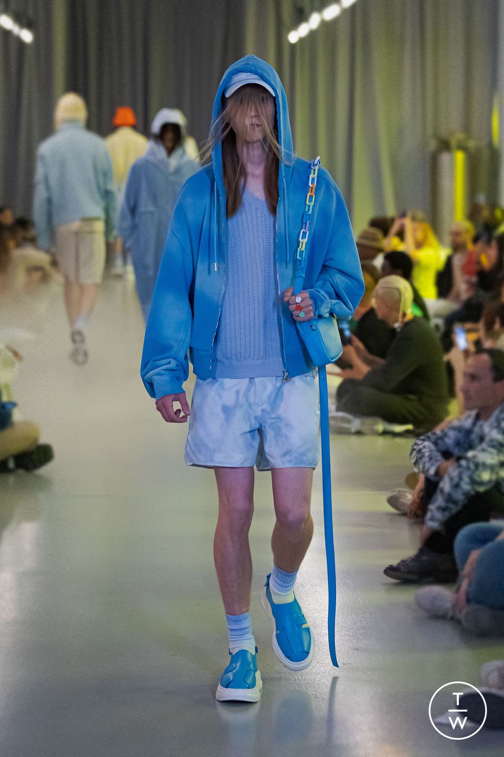 Fashion Week Paris Spring/Summer 2023 look 21 from the SOLID HOMME collection menswear