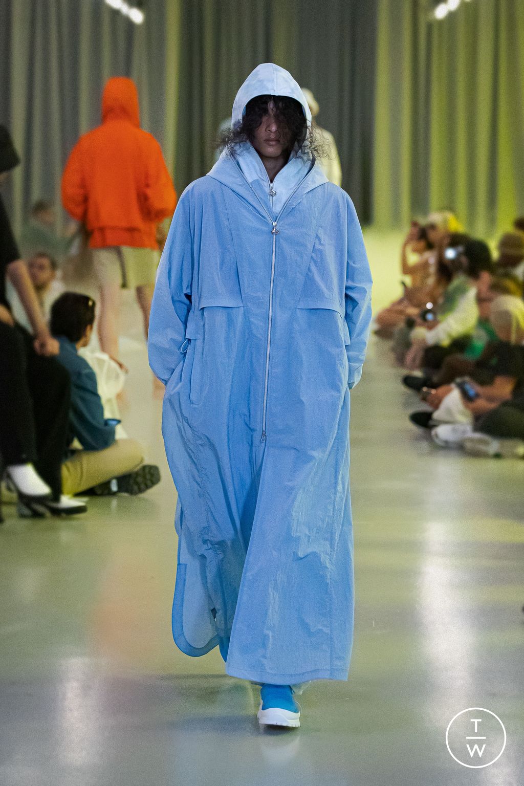 Fashion Week Paris Spring/Summer 2023 look 22 from the SOLID HOMME collection menswear