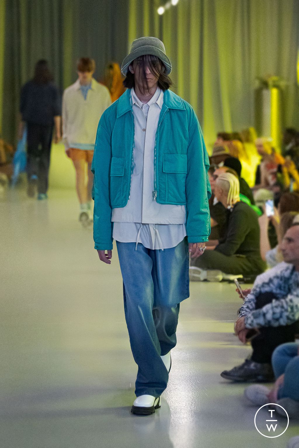 Fashion Week Paris Spring/Summer 2023 look 35 from the SOLID HOMME collection 男装