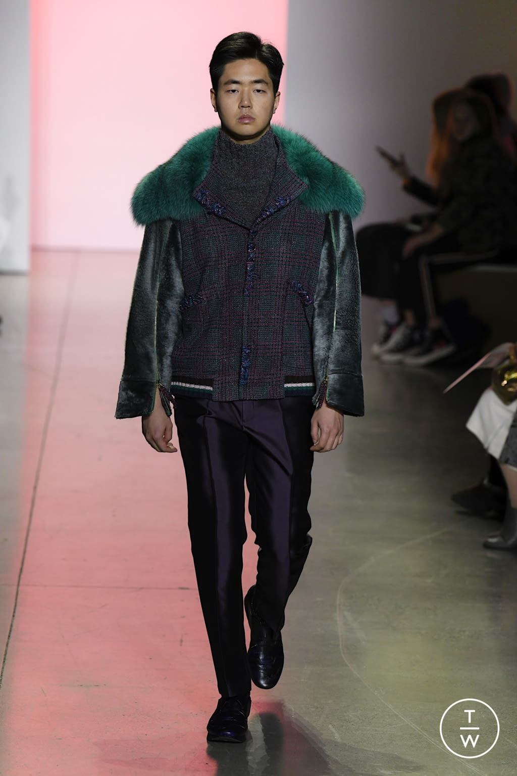 Fashion Week New York Fall/Winter 2022 look 11 de la collection Son Jung Wan womenswear