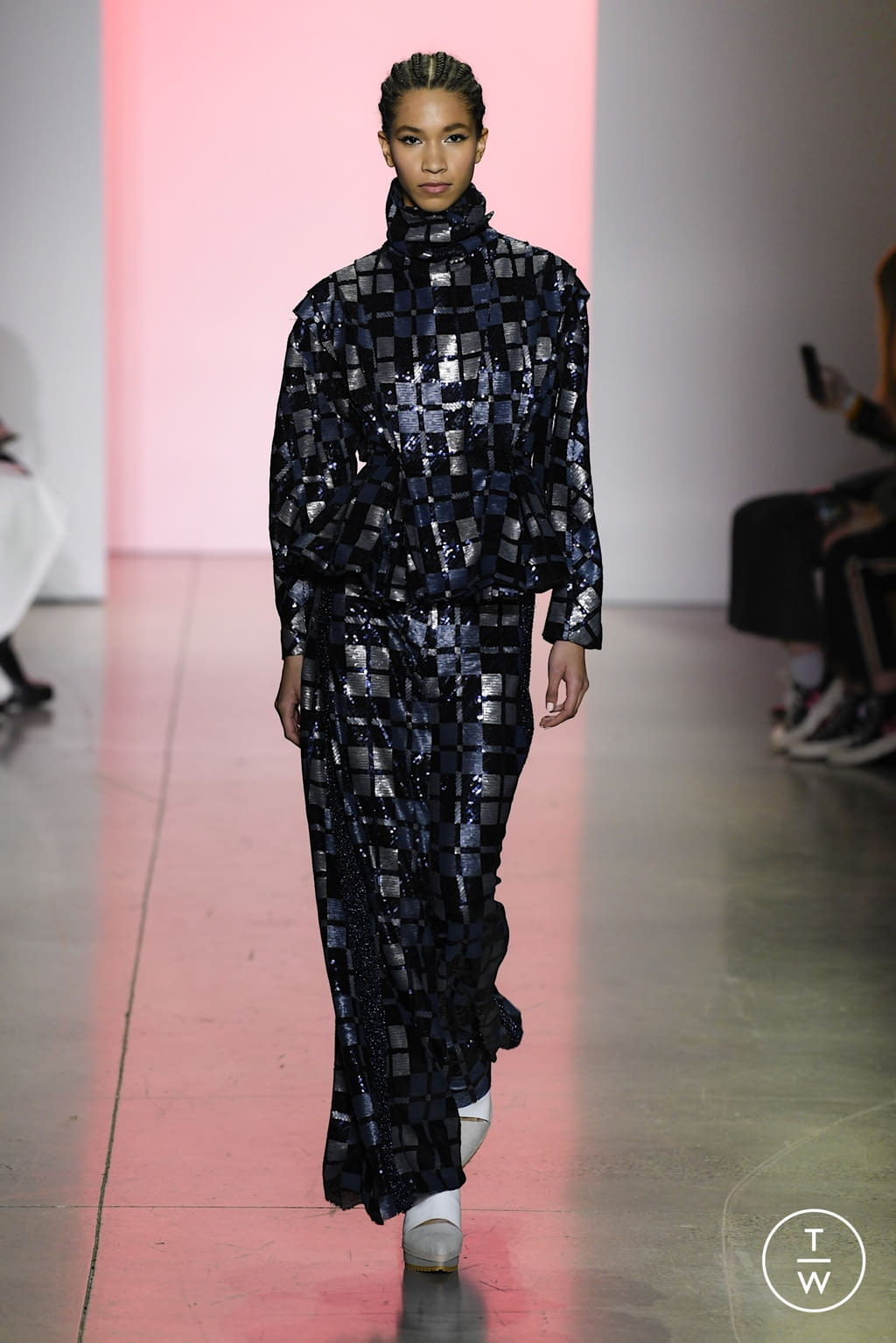Fashion Week New York Fall/Winter 2022 look 20 de la collection Son Jung Wan womenswear