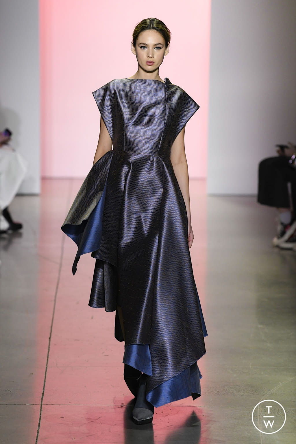 Fashion Week New York Fall/Winter 2022 look 26 from the Son Jung Wan collection womenswear