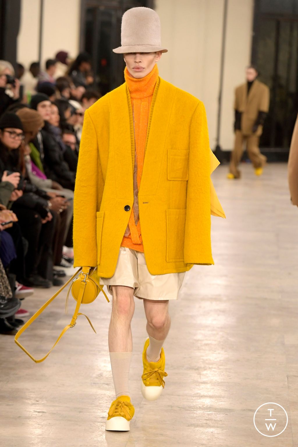 Fashion Week Paris Fall/Winter 2024 look 36 from the Songzio collection menswear