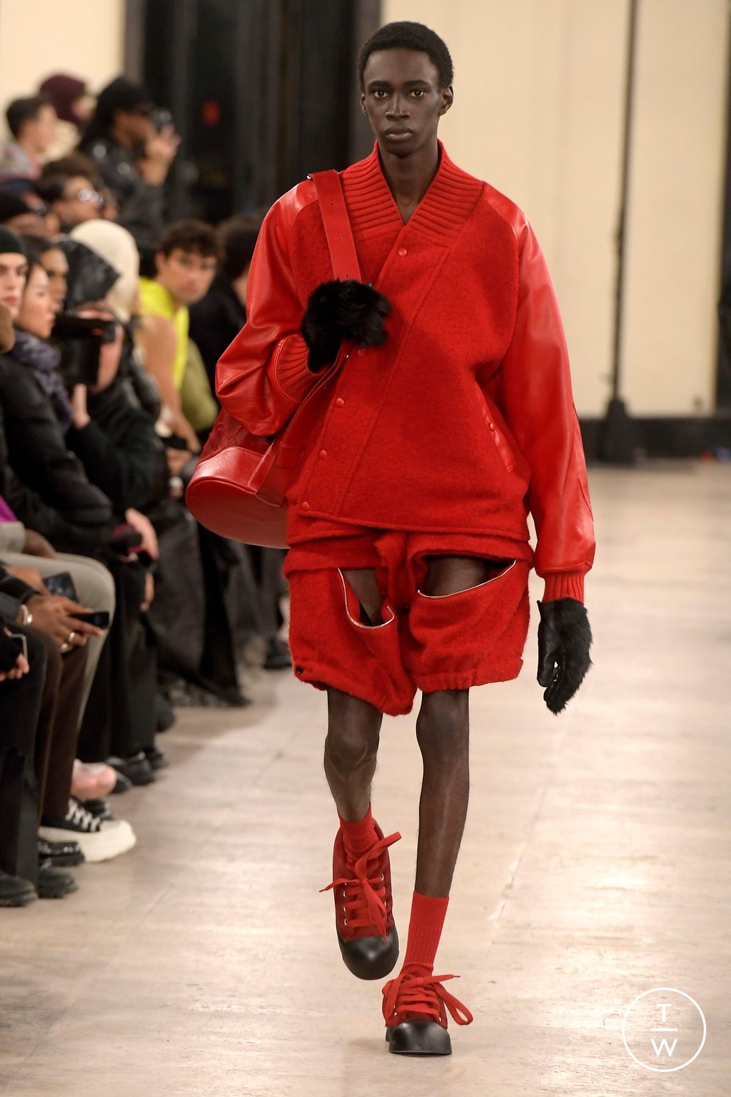Fashion Week Paris Fall/Winter 2024 look 45 from the Songzio collection menswear