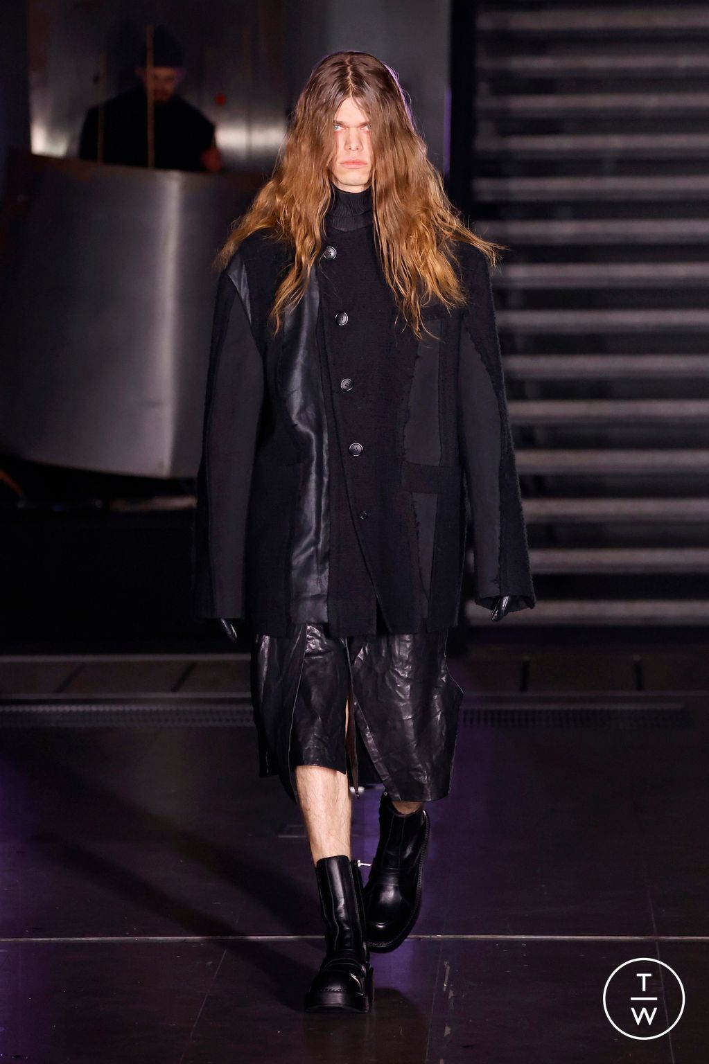 Fashion Week Paris Fall/Winter 2025 look 10 from the Songzio collection menswear