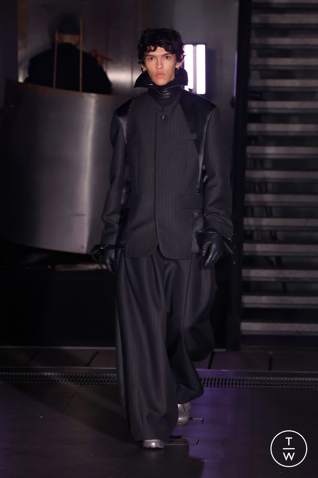 Fashion Week Paris Fall/Winter 2025 look 14 from the Songzio collection menswear