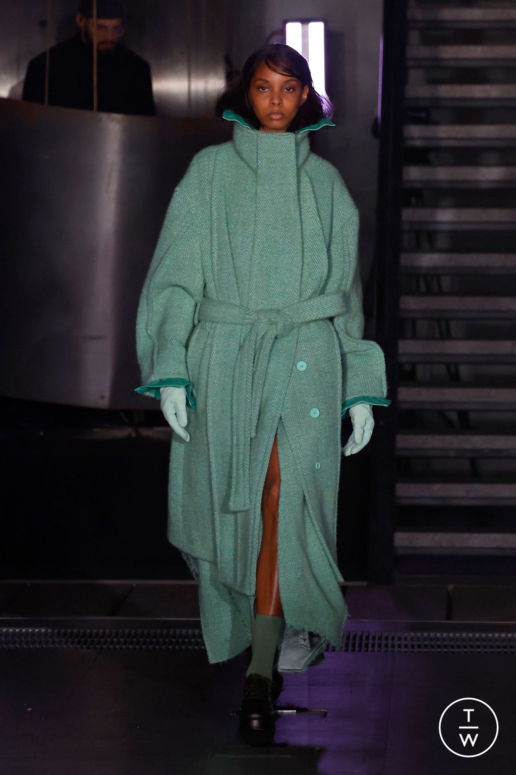 Fashion Week Paris Fall/Winter 2025 look 27 de la collection Songzio menswear