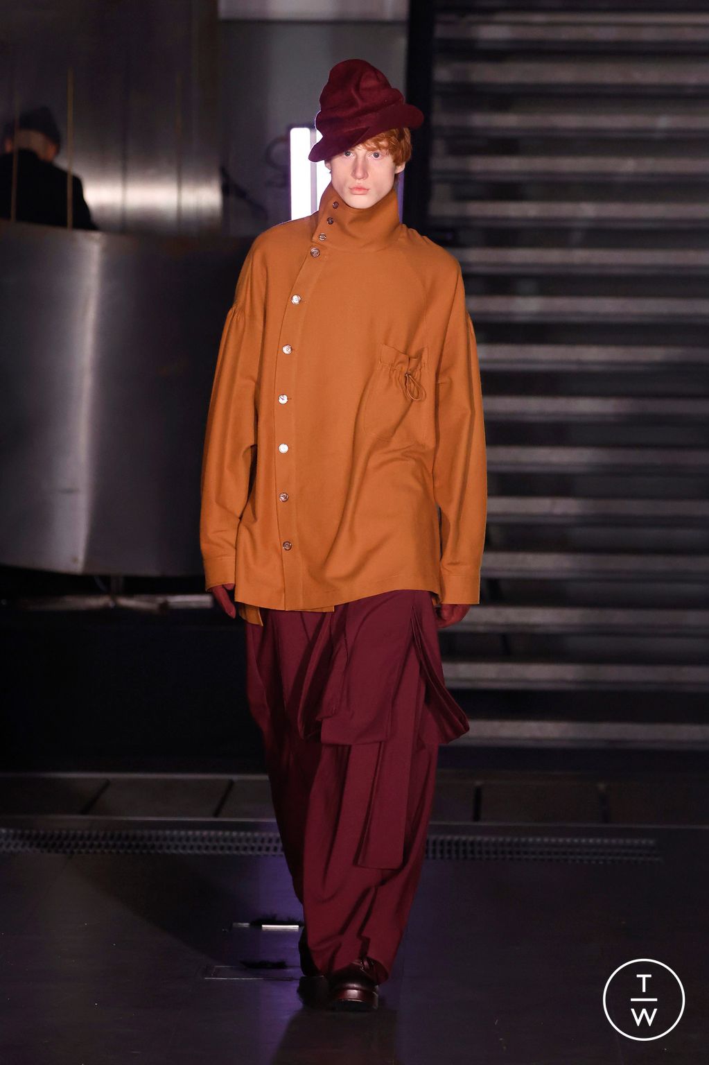 Fashion Week Paris Fall/Winter 2025 look 38 from the Songzio collection menswear
