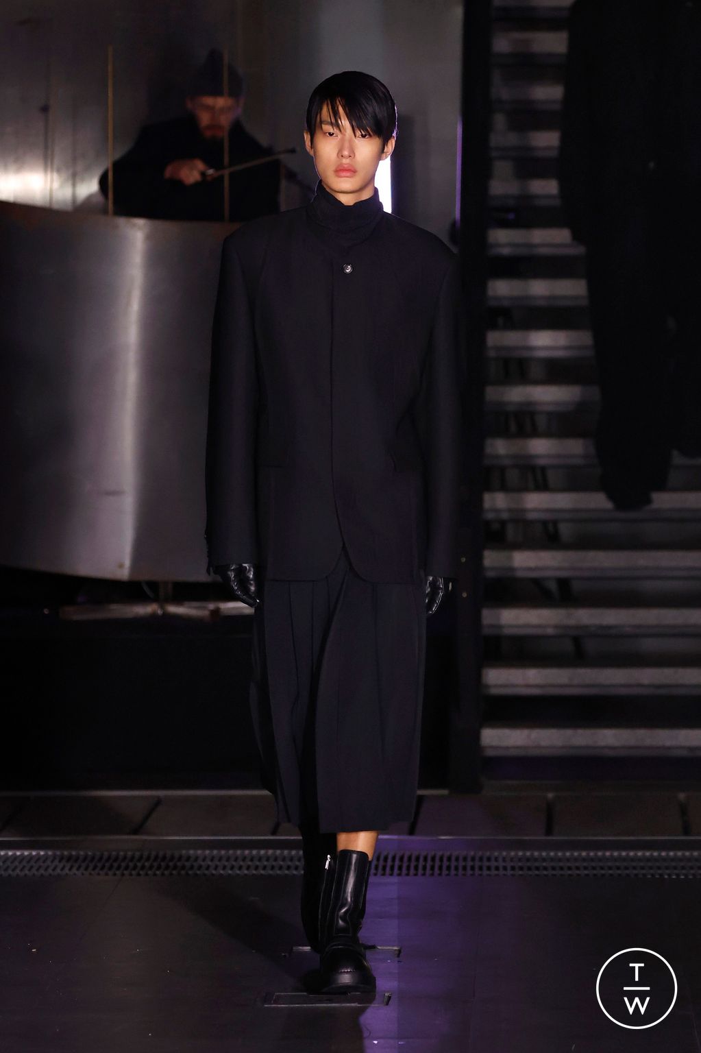 Fashion Week Paris Fall/Winter 2025 look 49 from the Songzio collection menswear