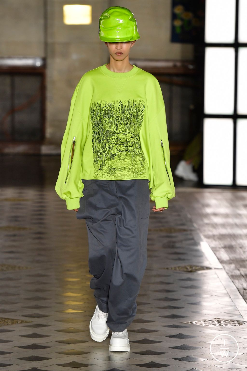 Fashion Week Paris Spring/Summer 2023 look 14 from the Songzio collection menswear