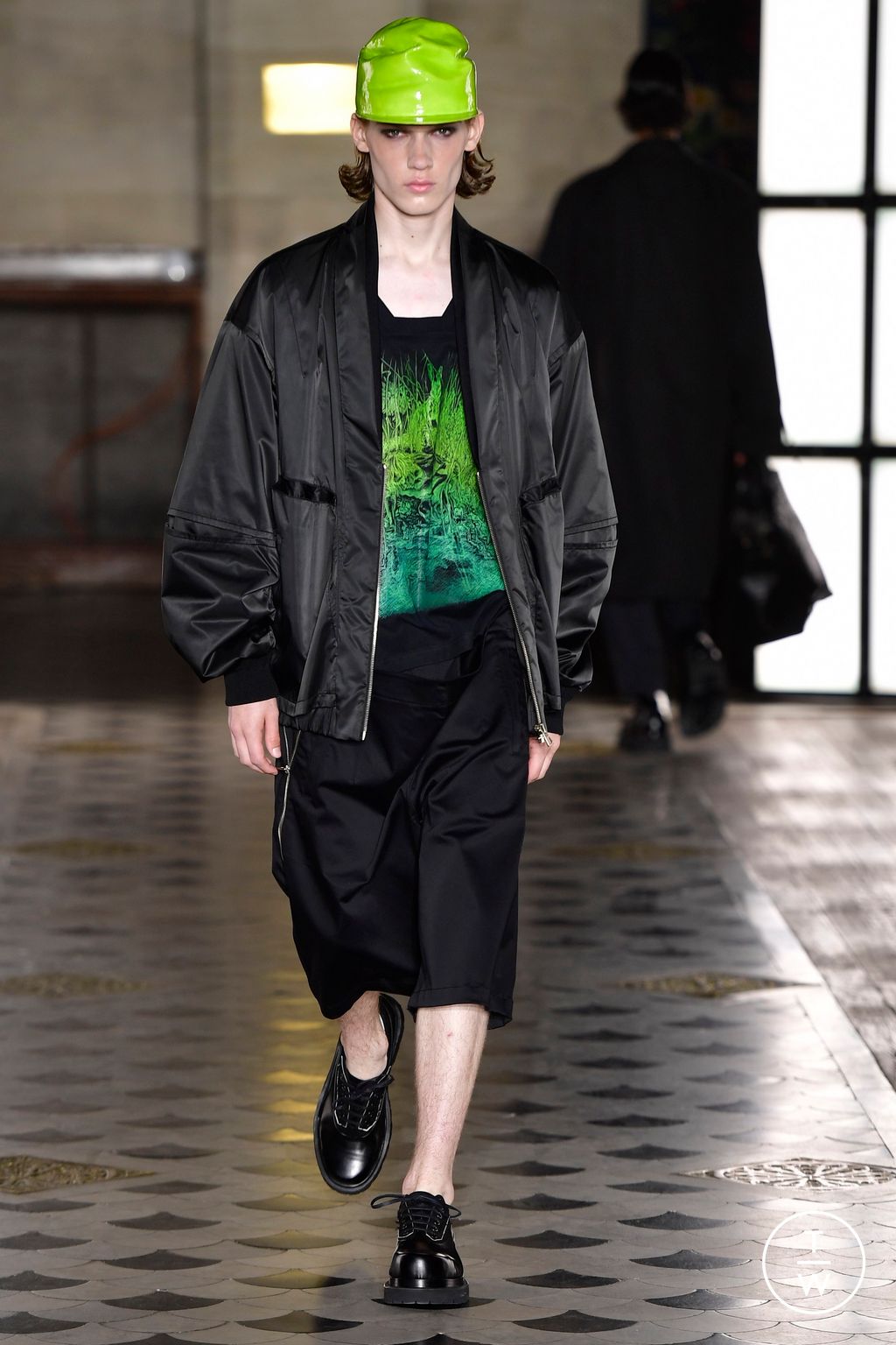 Fashion Week Paris Spring/Summer 2023 look 32 from the Songzio collection menswear