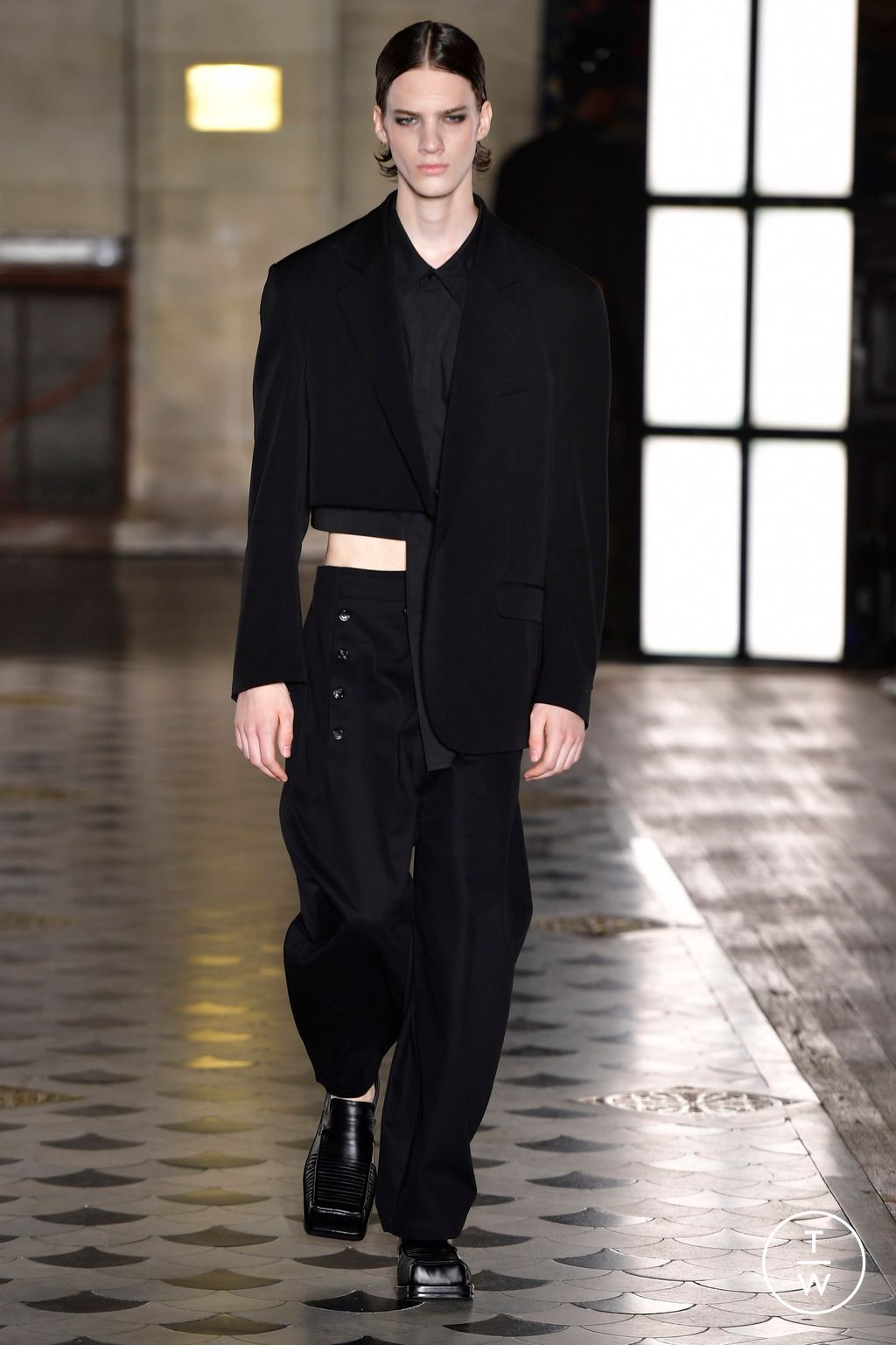 Fashion Week Paris Spring/Summer 2023 look 38 from the Songzio collection menswear