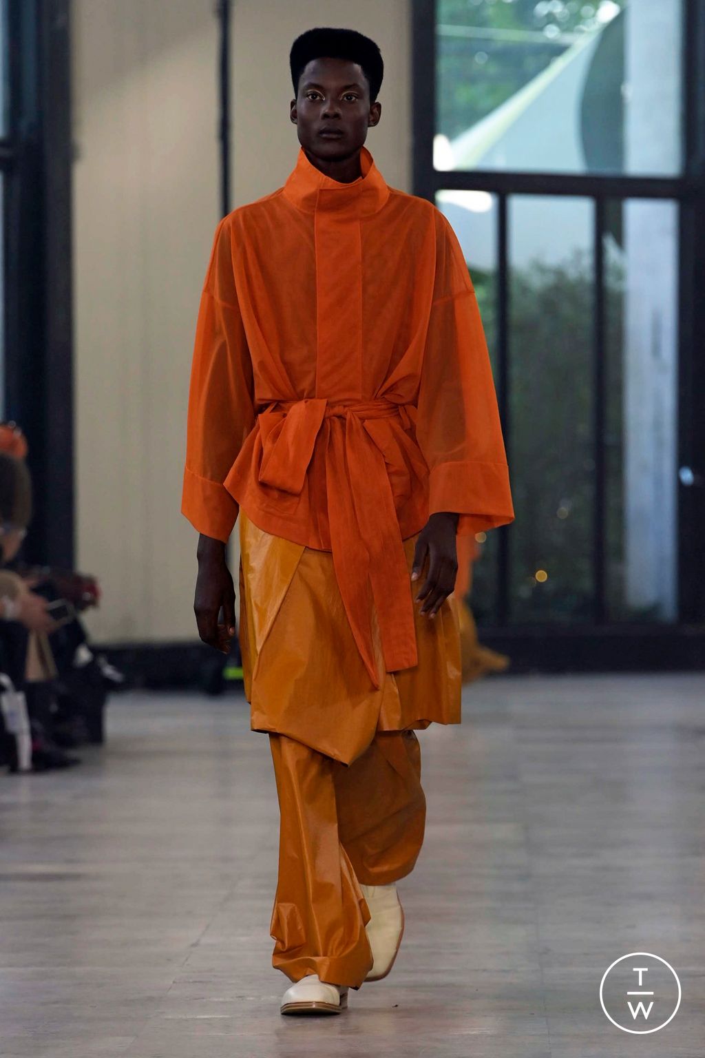 Fashion Week Paris Spring/Summer 2024 look 2 from the Songzio collection menswear