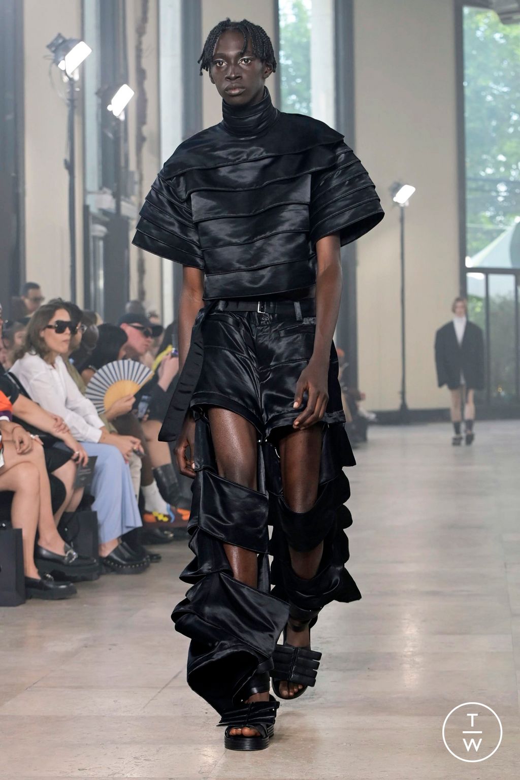Fashion Week Paris Spring/Summer 2024 look 34 from the Songzio collection menswear