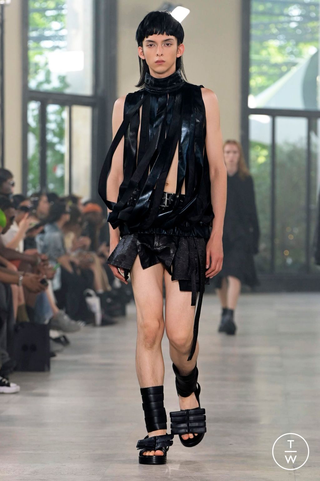 Fashion Week Paris Spring/Summer 2024 look 46 from the Songzio collection menswear