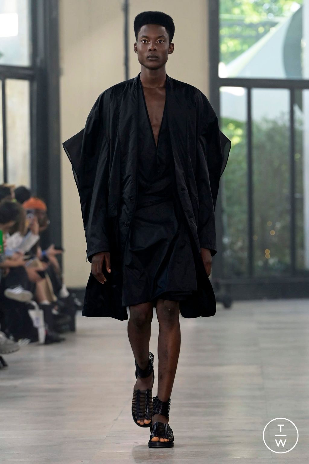 Fashion Week Paris Spring/Summer 2024 look 50 from the Songzio collection menswear