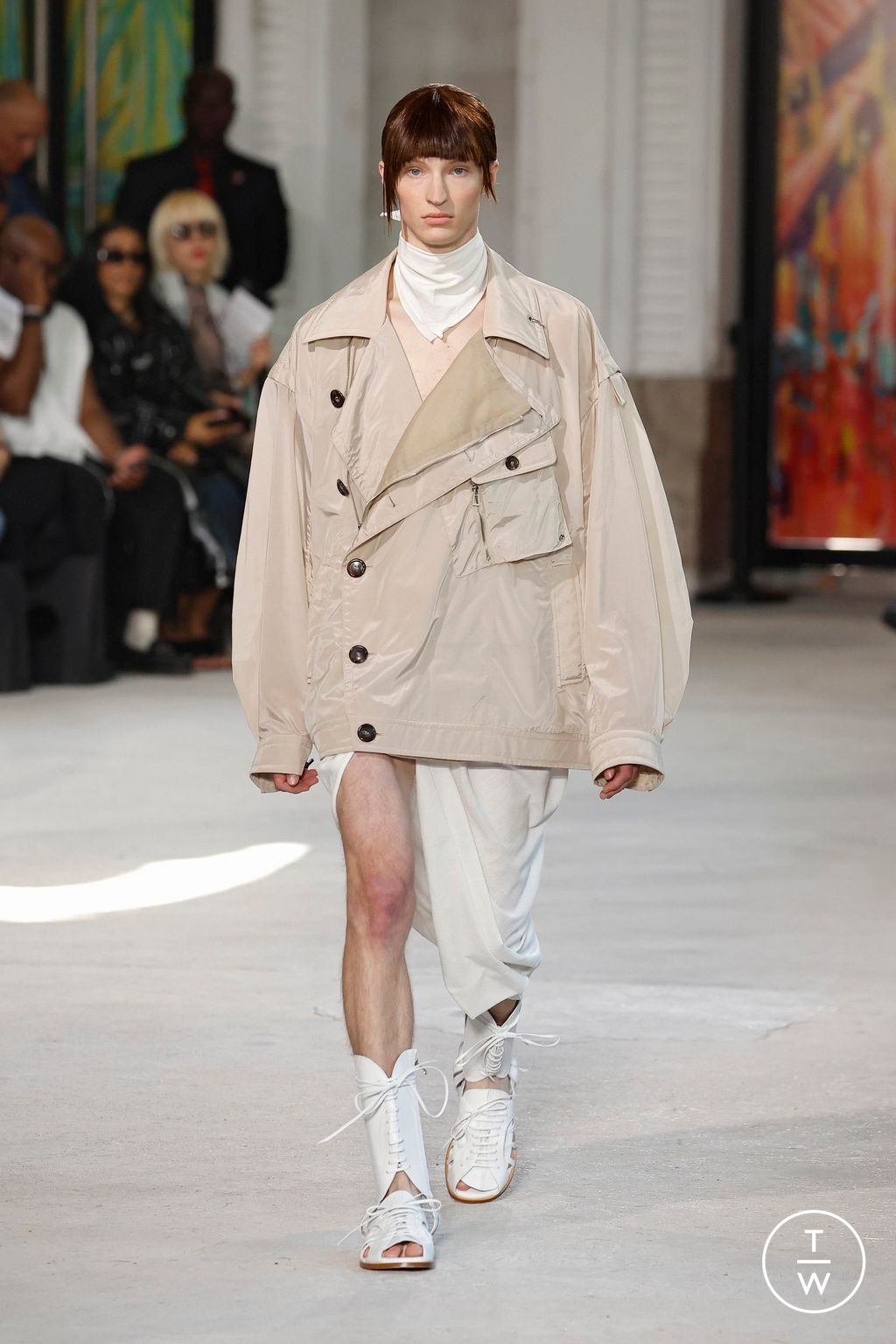 Fashion Week Paris Spring-Summer 2025 look 35 from the Songzio collection 男装