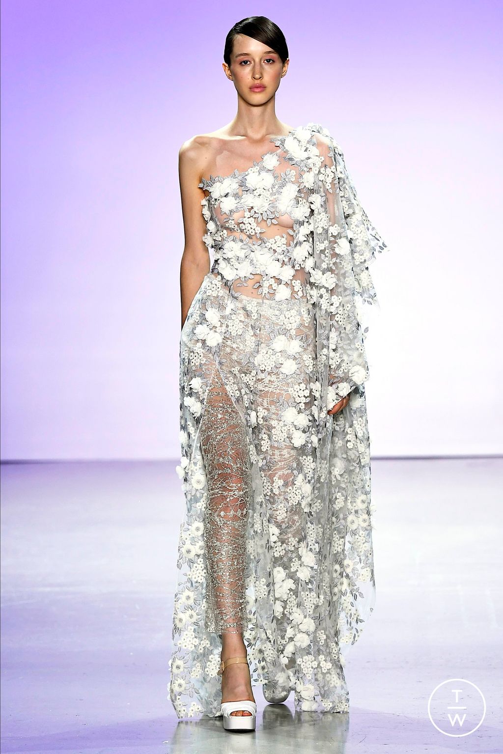 Fashion Week New York Spring/Summer 2024 look 16 from the Son Jung Wan collection 女装