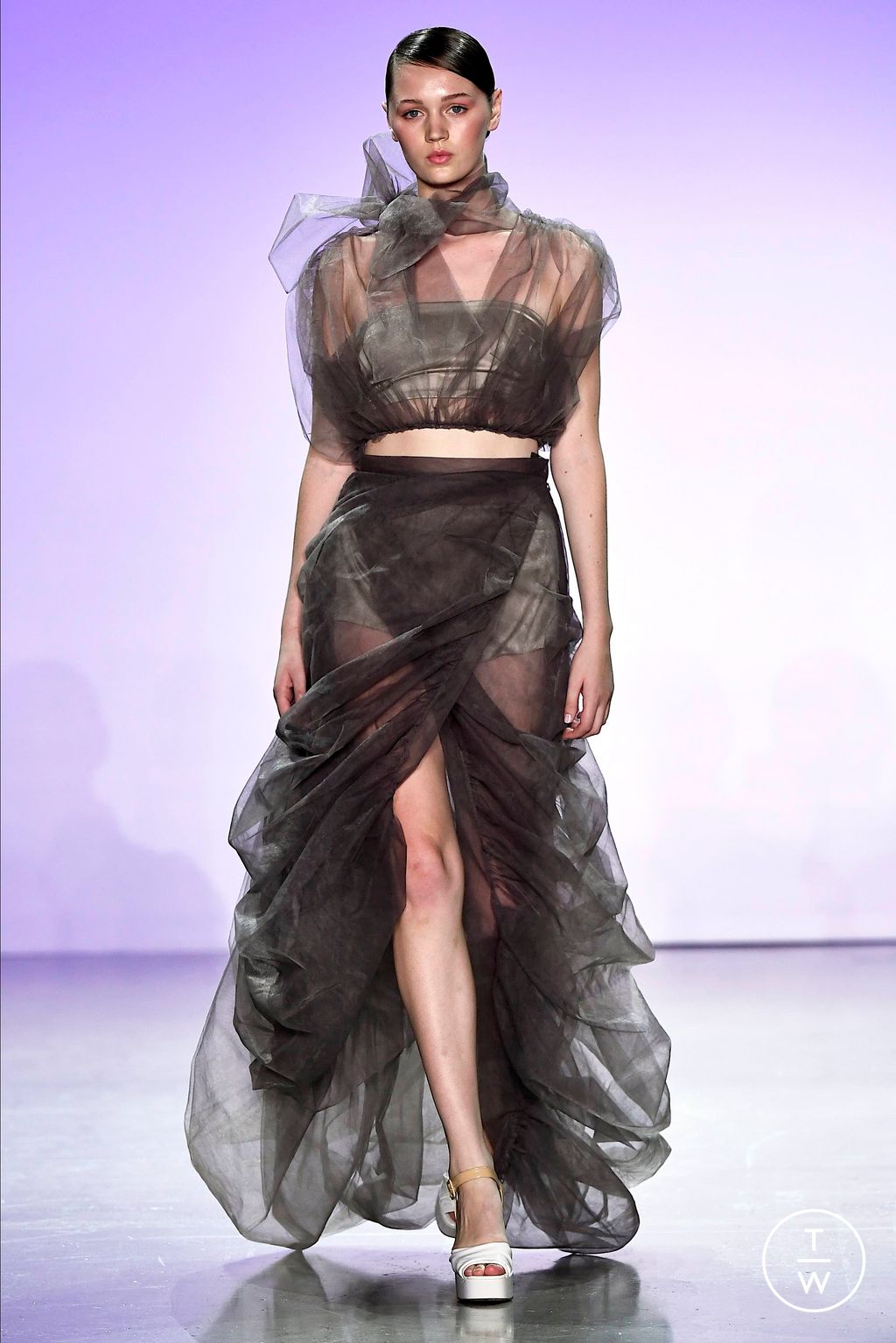 Fashion Week New York Spring/Summer 2024 look 20 from the Son Jung Wan collection womenswear