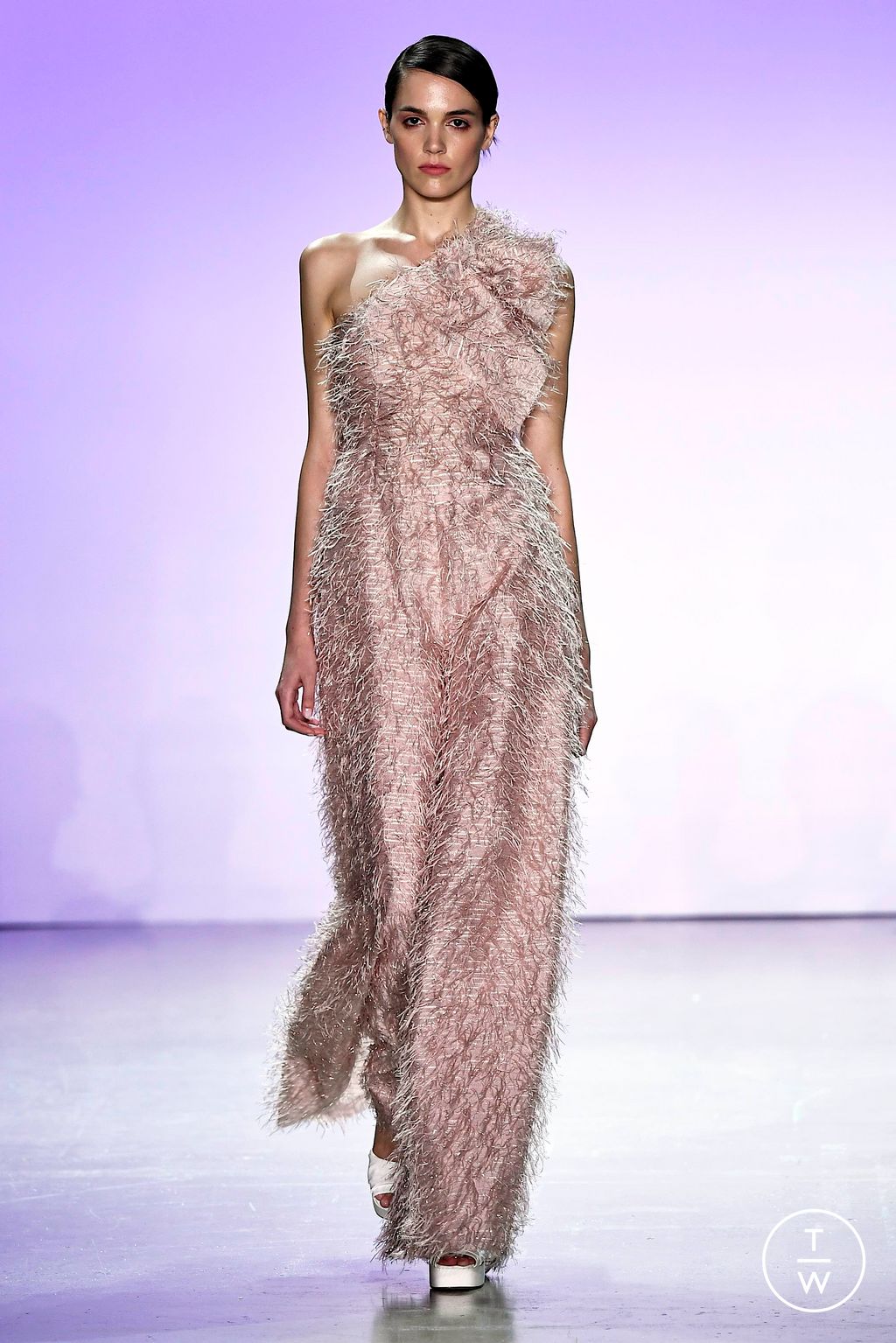 Fashion Week New York Spring/Summer 2024 look 22 from the Son Jung Wan collection womenswear