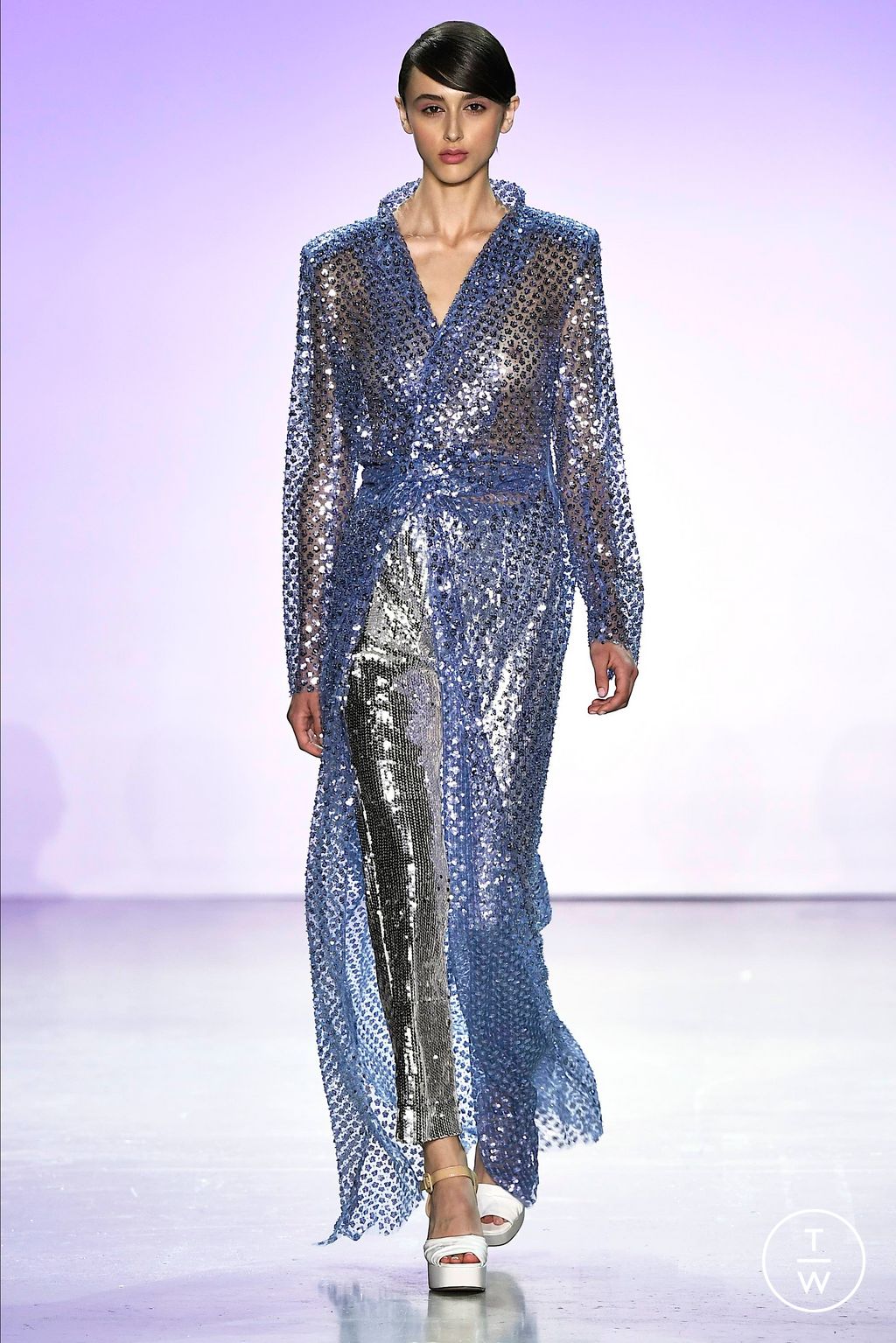 Fashion Week New York Spring/Summer 2024 look 42 de la collection Son Jung Wan womenswear