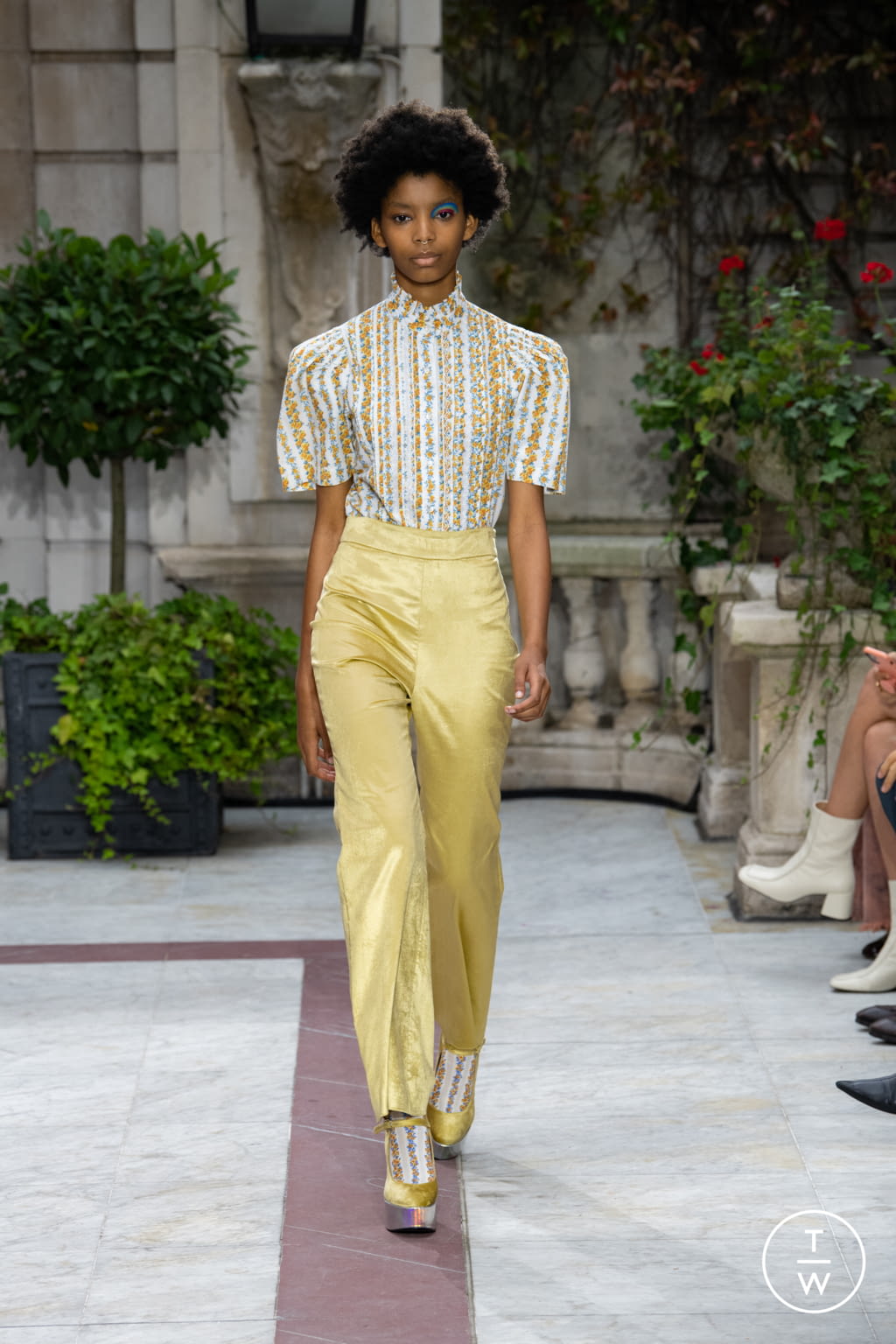 Fashion Week London Spring/Summer 2022 look 16 from the Paul & Joe collection 女装