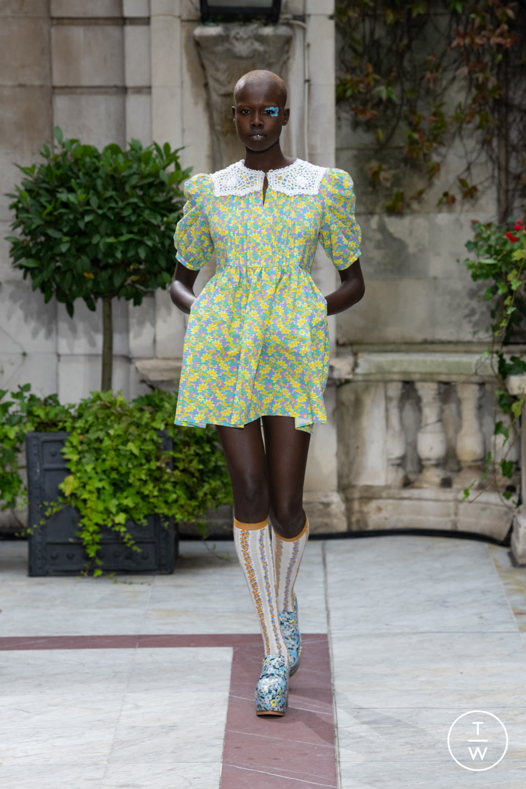 Fashion Week London Spring/Summer 2022 look 17 from the Paul & Joe collection womenswear