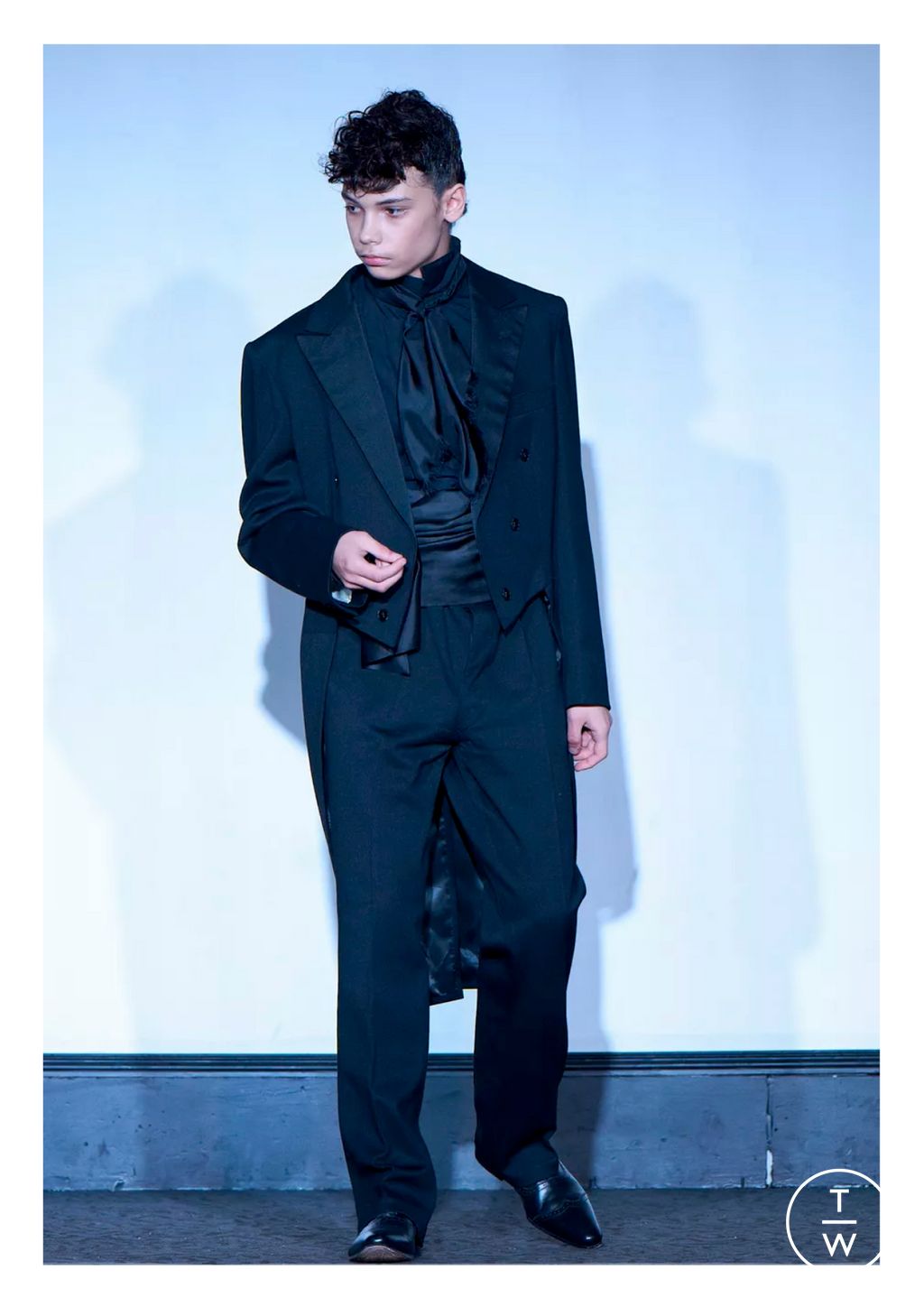 Fashion Week Paris Spring/Summer 2026 look 2 from the Franck Sorbier collection couture