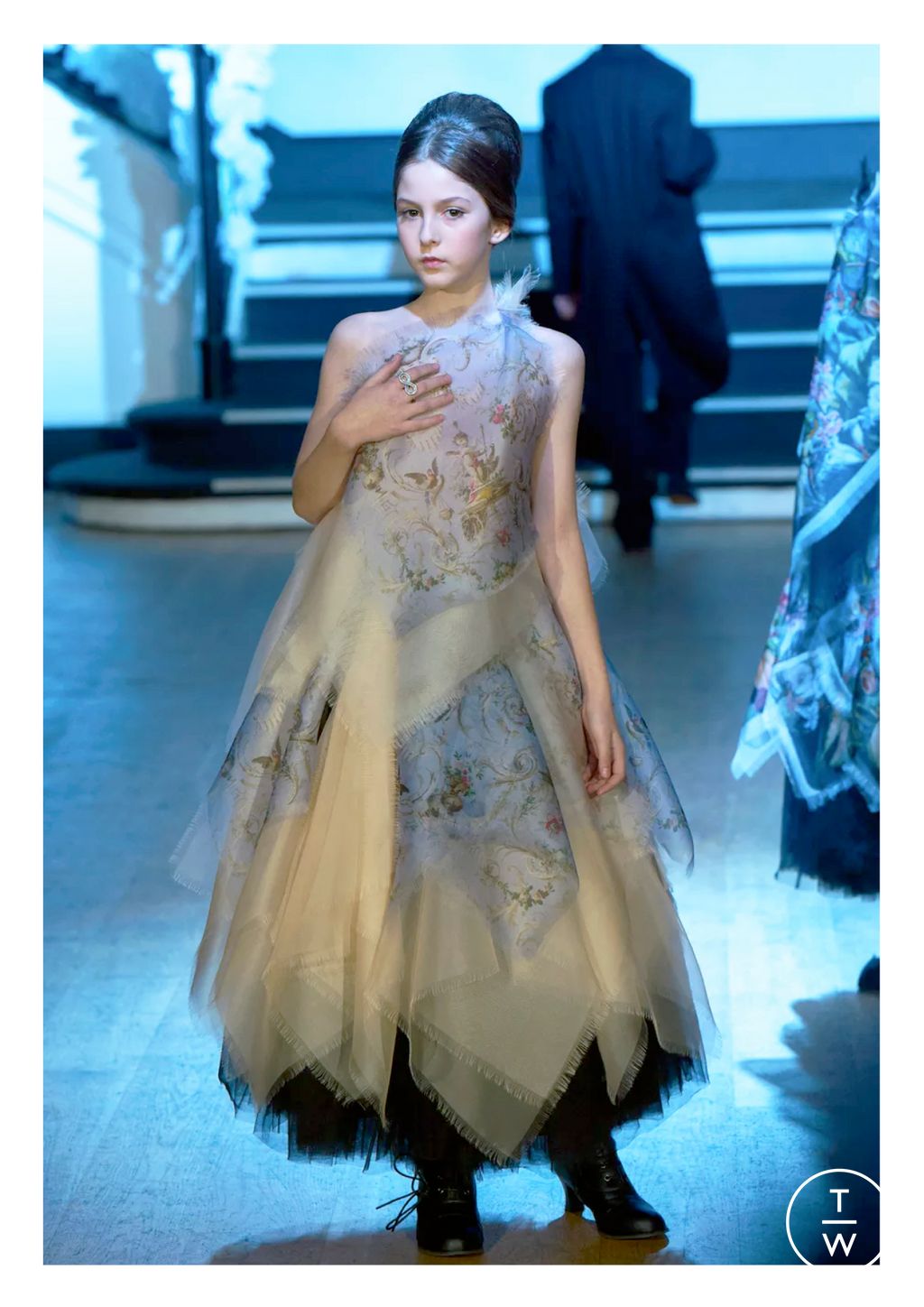 Fashion Week Paris Spring/Summer 2026 look 4 from the Franck Sorbier collection couture