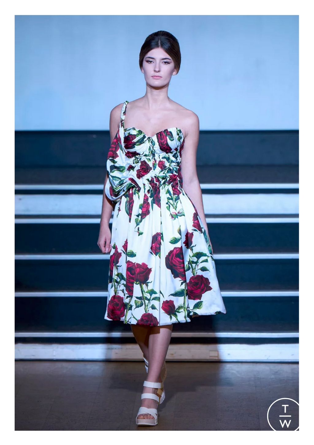 Fashion Week Paris Spring/Summer 2026 look 5 from the Franck Sorbier collection couture