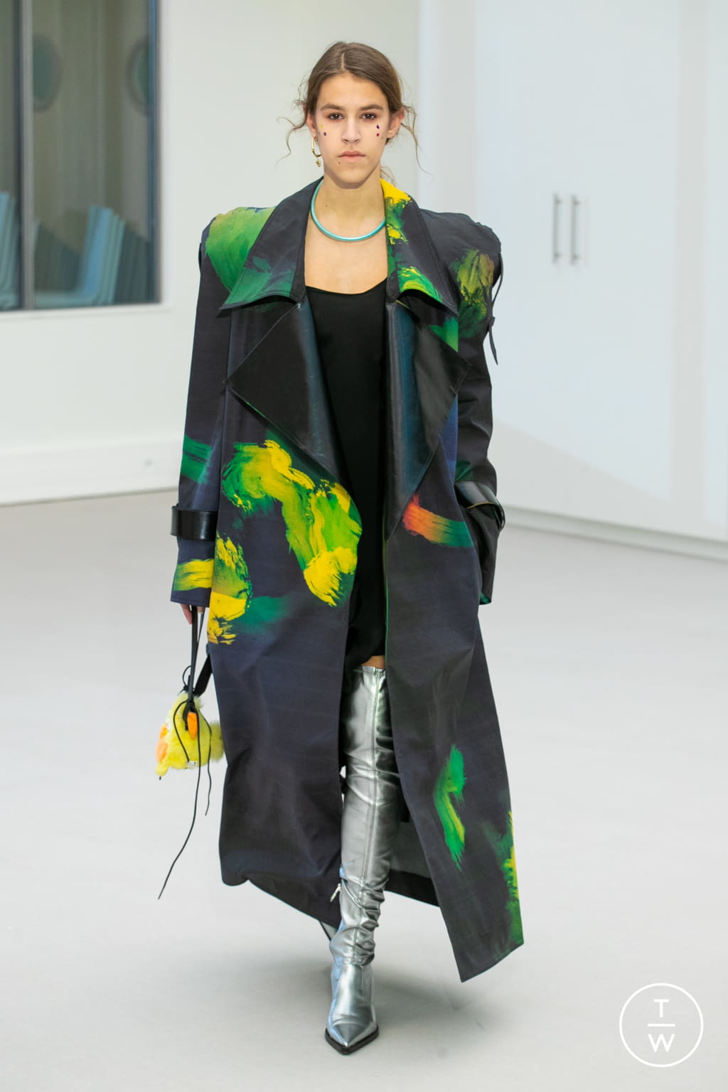 Fashion Week Paris Fall/Winter 2021 look 23 from the IFM PARIS collection womenswear