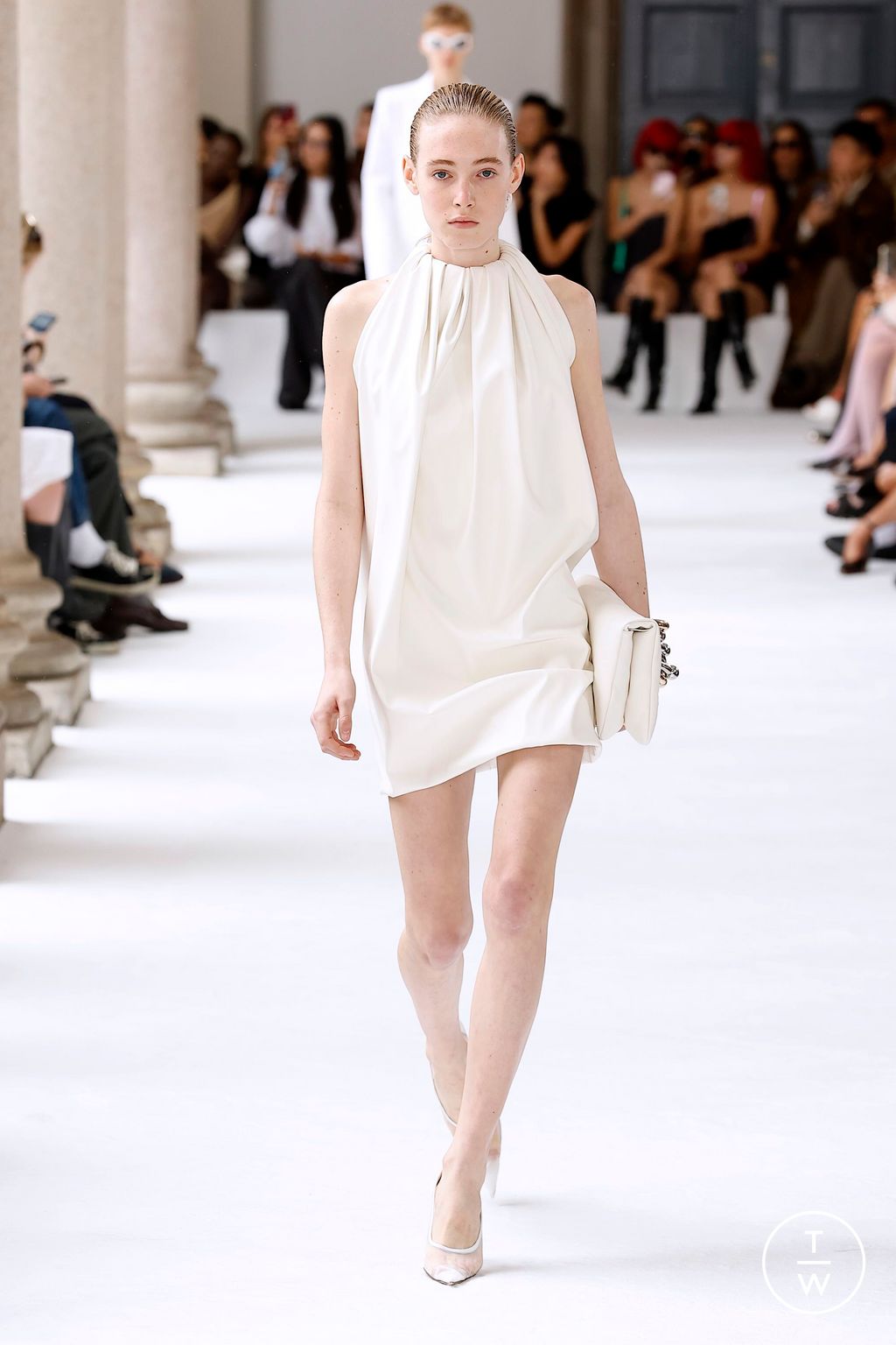 Fashion Week Milan Spring/Summer 2025 look 2 de la collection Sportmax womenswear