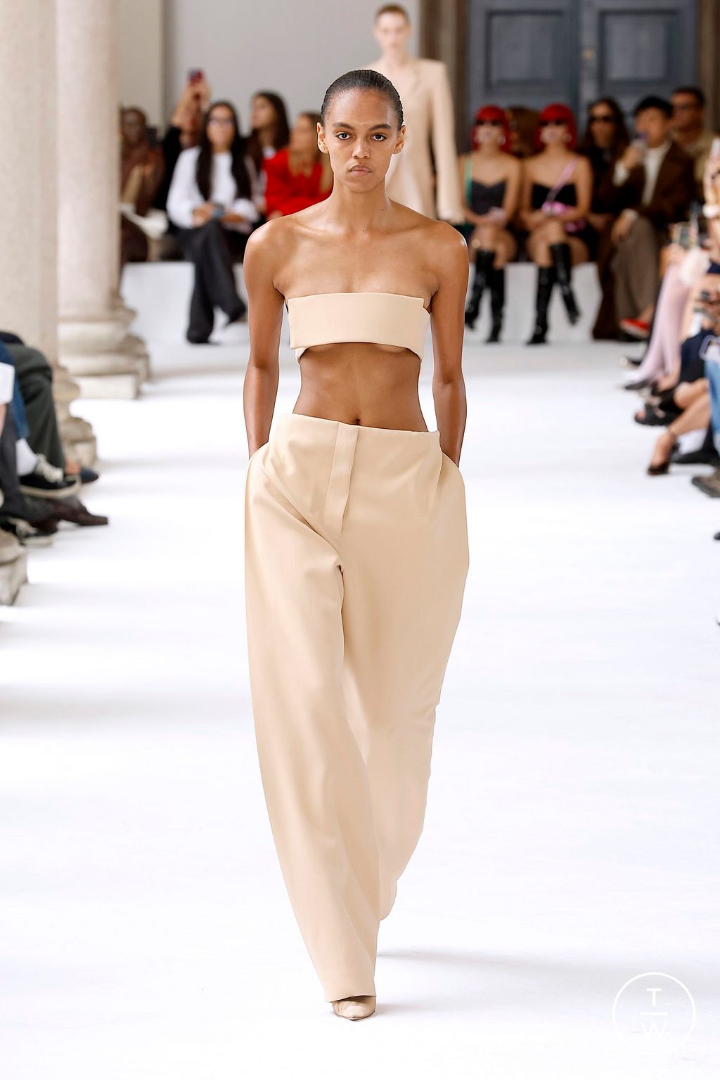 Fashion Week Milan Spring/Summer 2025 look 17 from the Sportmax collection womenswear