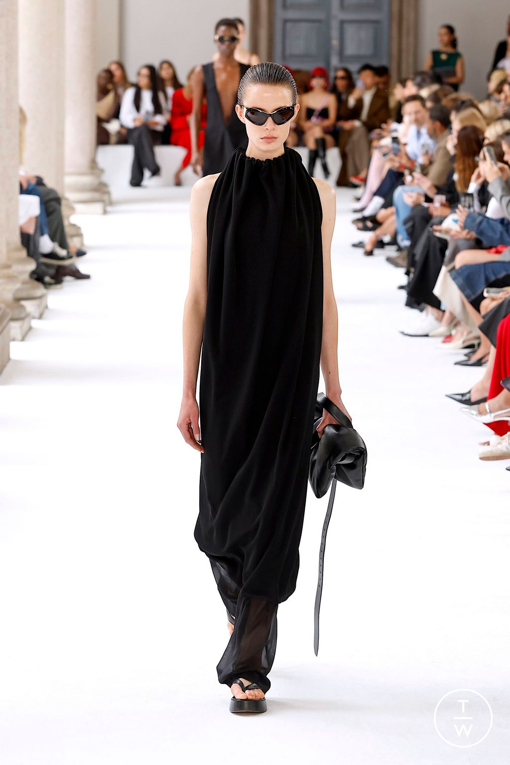 Fashion Week Milan Spring/Summer 2025 look 33 from the Sportmax collection womenswear