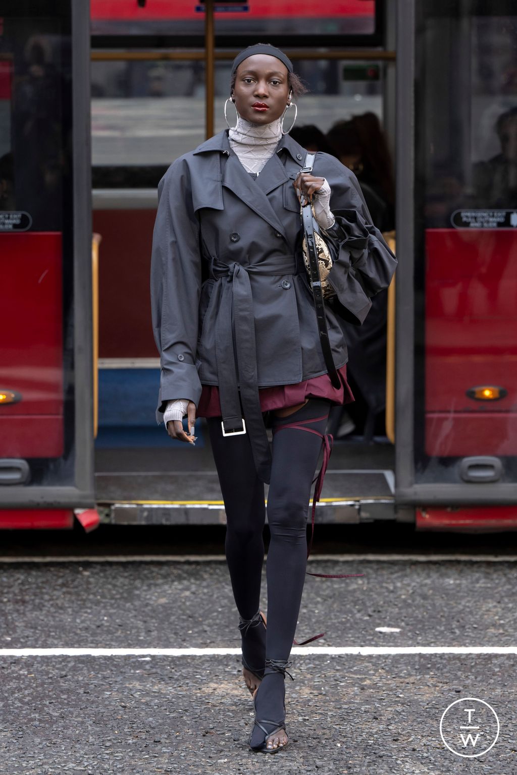 Fashion Week London Fall/Winter 2024 look 29 from the SRVC collection womenswear