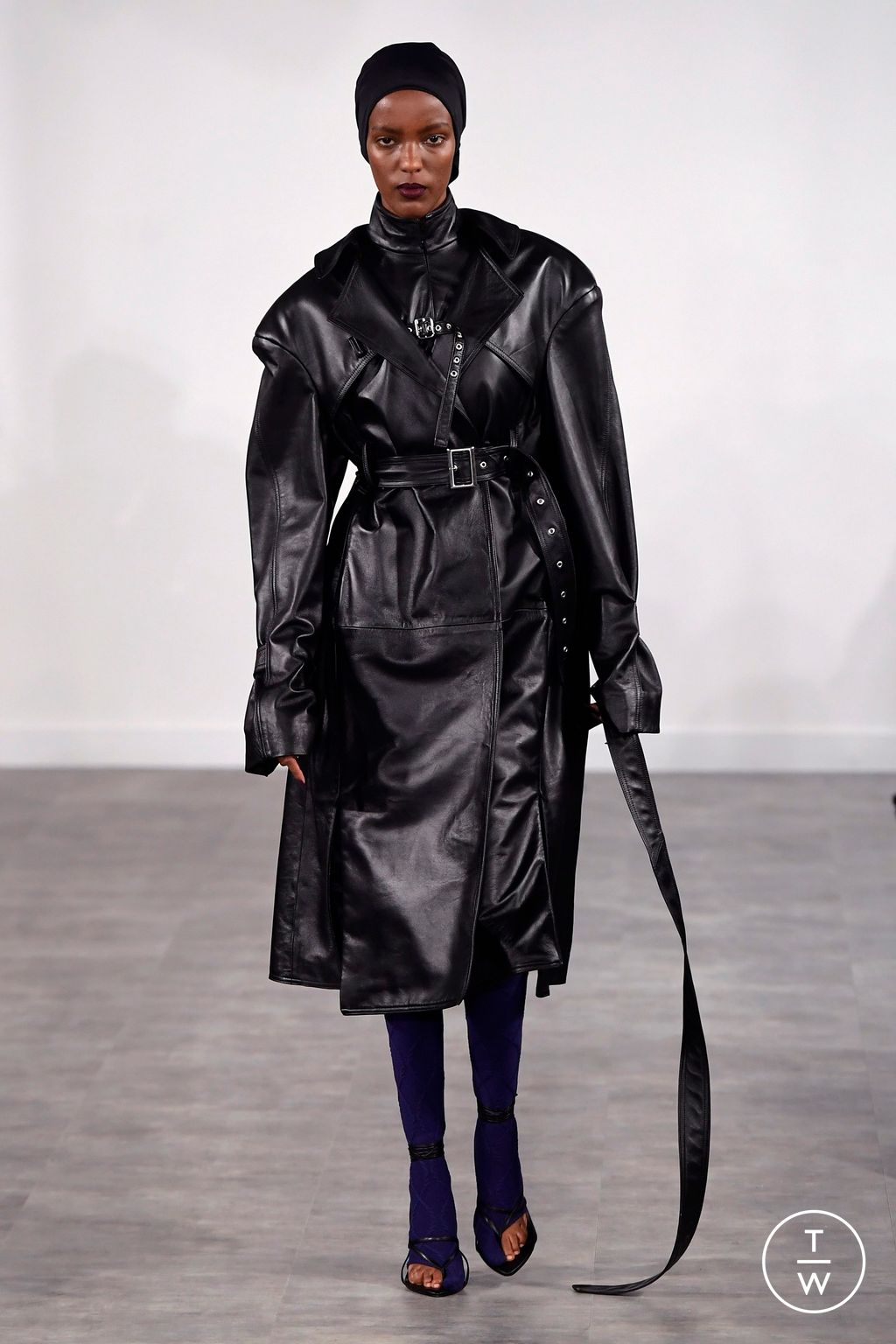 Fashion Week London Spring/Summer 2024 look 15 from the SRVC collection womenswear