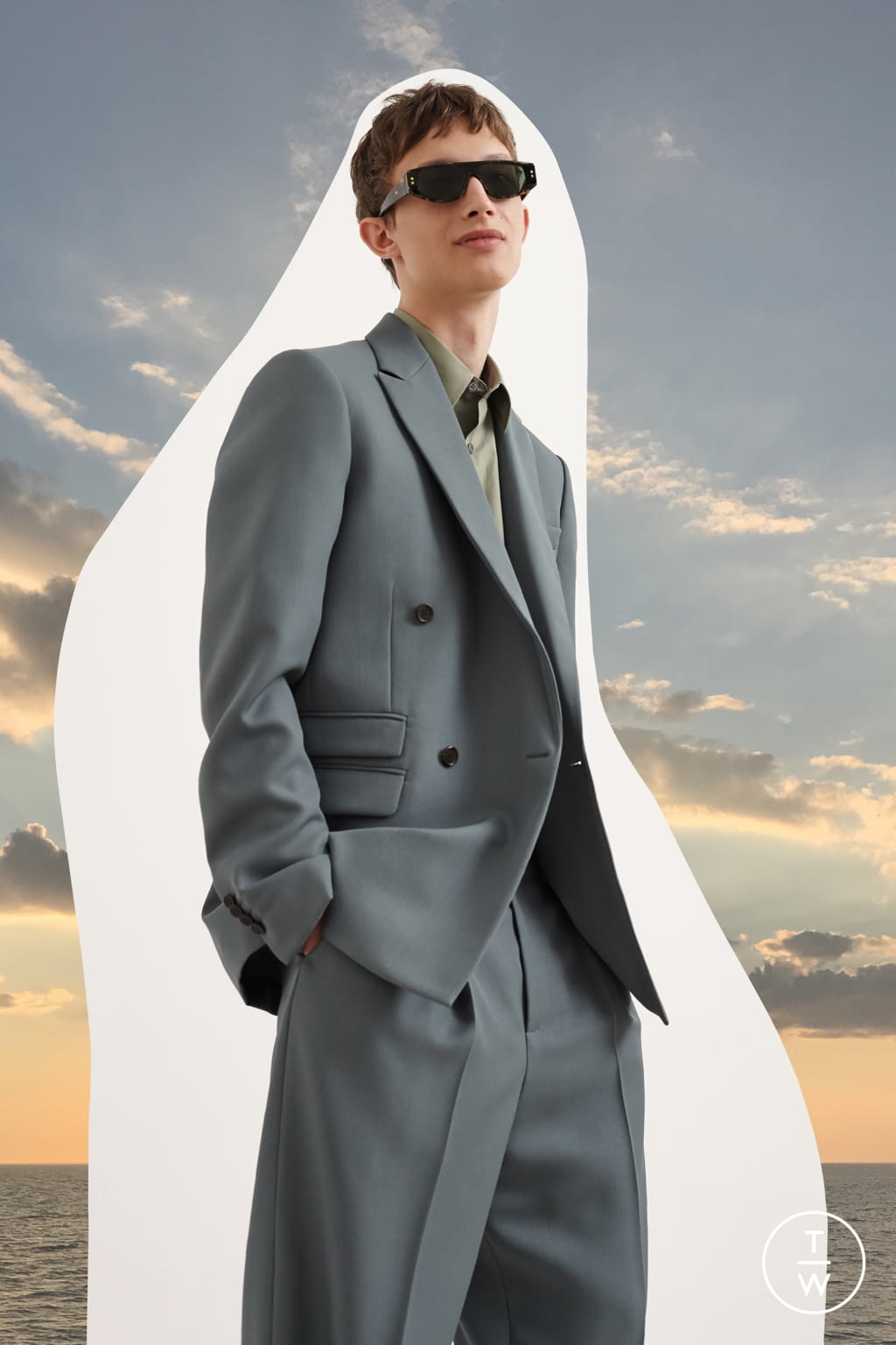 Fashion Week Paris Spring/Summer 2020 look 4 from the Stella McCartney collection menswear