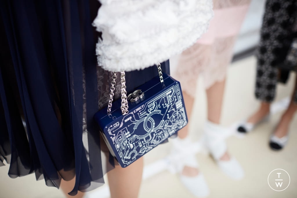 Fashion Week  Spring/Summer 2017 look 21 de la collection Chanel womenswear accessories