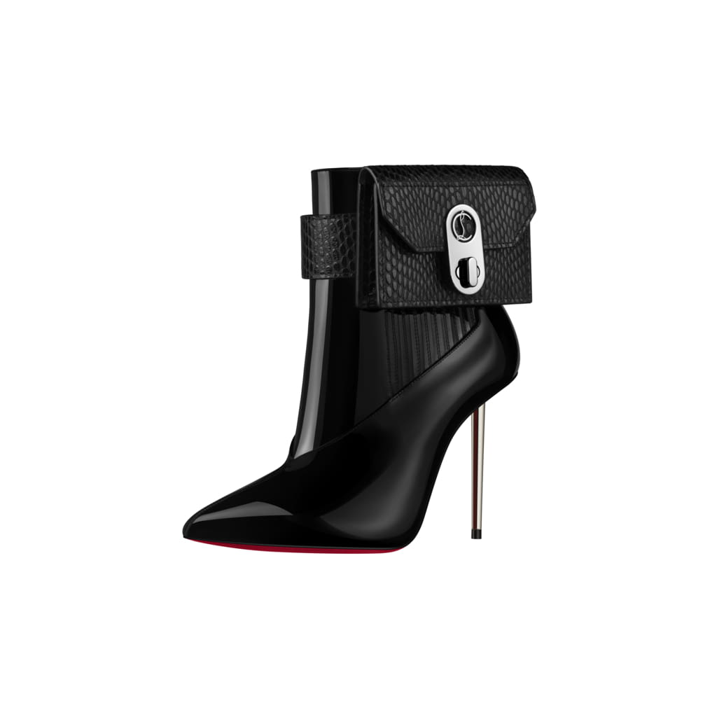 Fashion Week Paris Spring/Summer 2021 look 78 from the Christian Louboutin collection 女装配饰