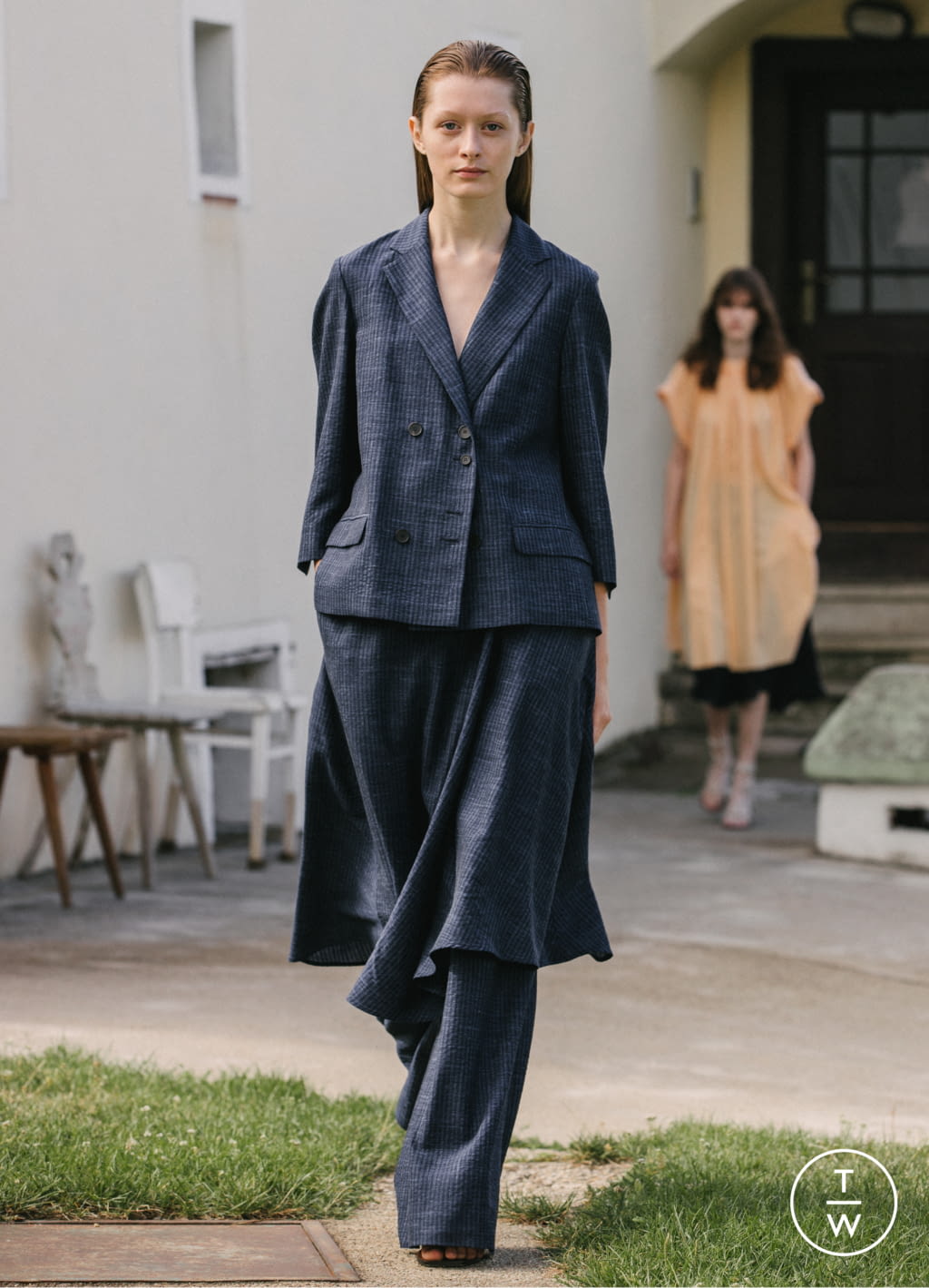 Fashion Week Paris Spring/Summer 2021 look 14 from the Nehera collection womenswear