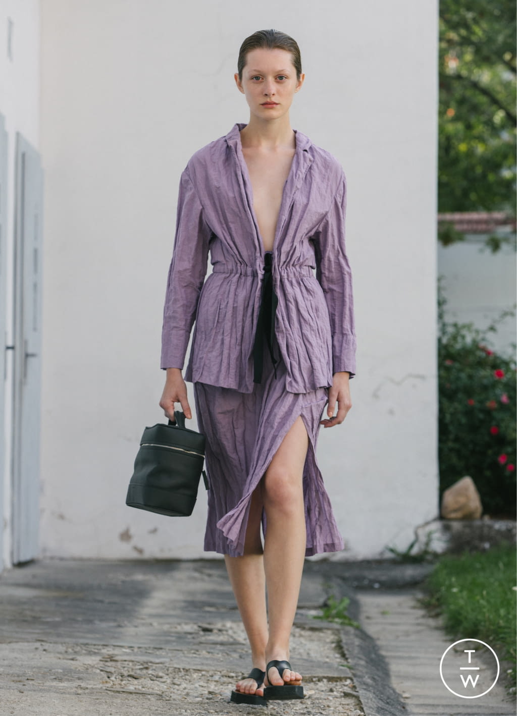 Fashion Week Paris Spring/Summer 2021 look 24 from the Nehera collection womenswear