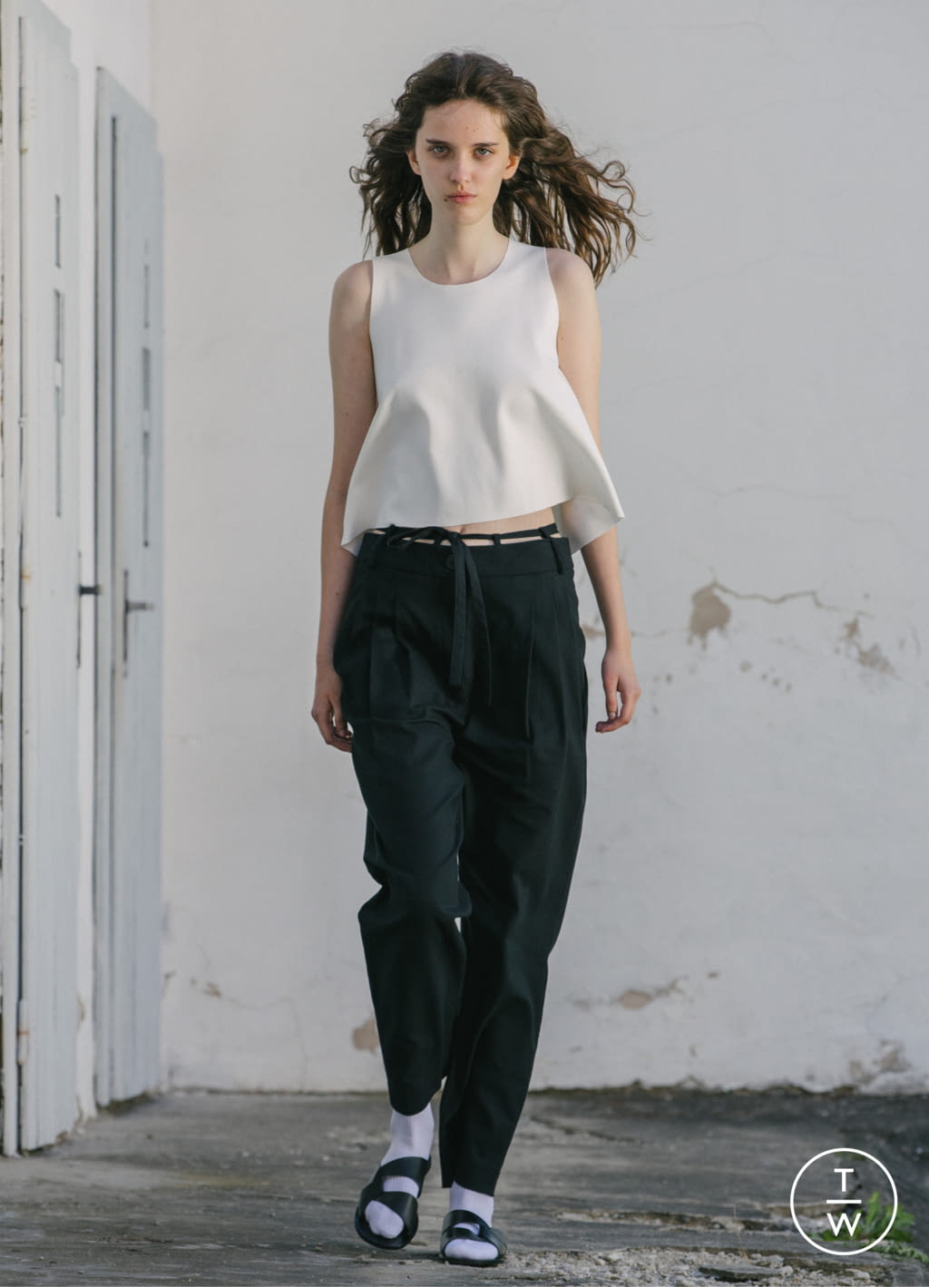 Fashion Week Paris Spring/Summer 2021 look 9 from the Nehera collection womenswear