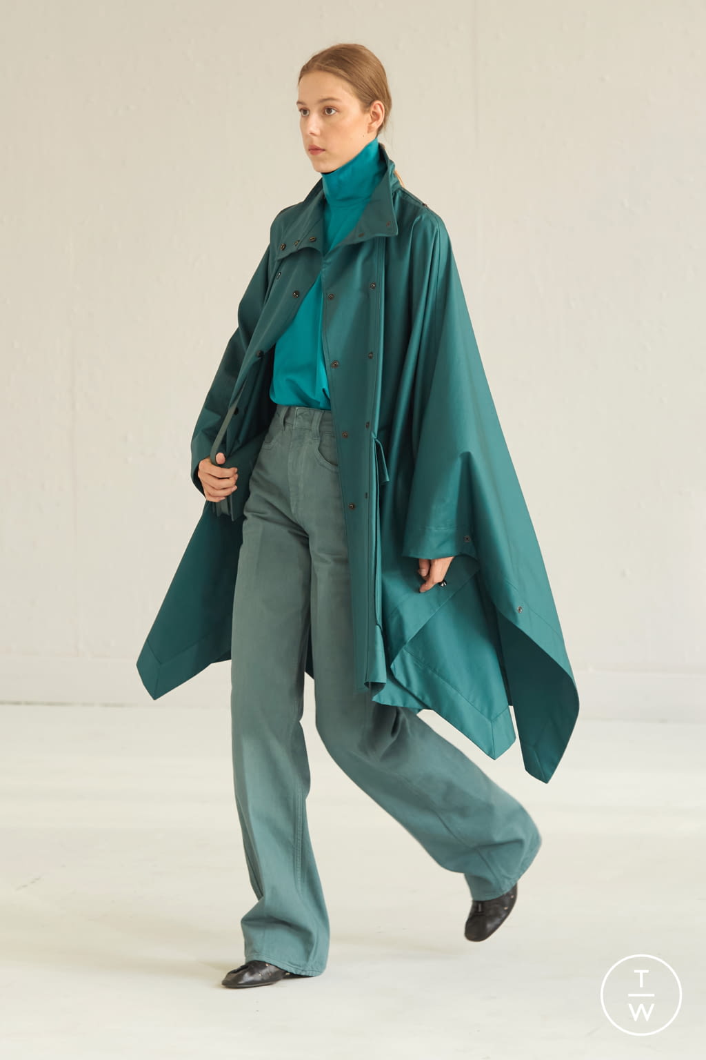 Fashion Week Paris Spring/Summer 2021 look 13 from the Lemaire collection 男装