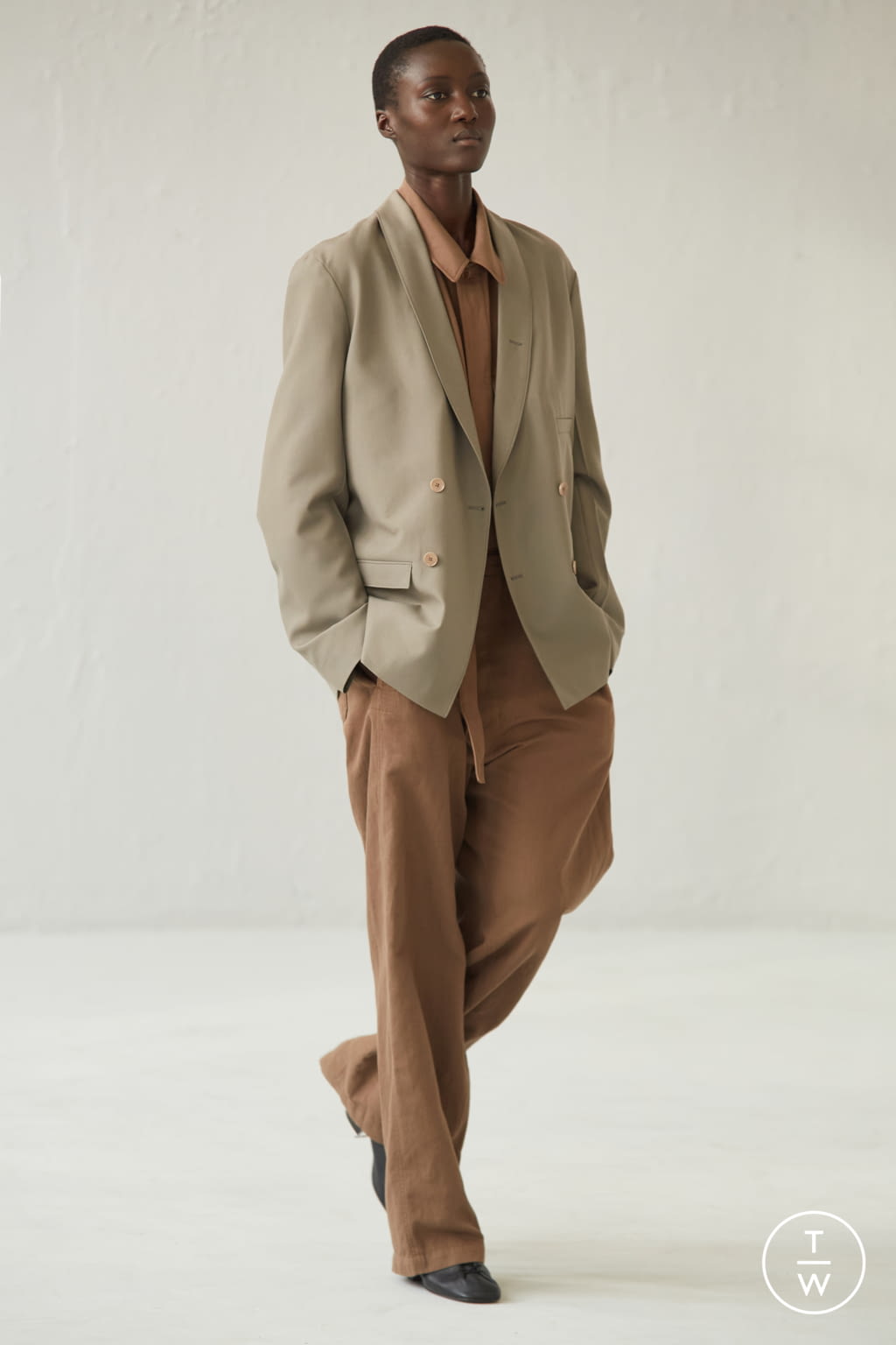 Fashion Week Paris Spring/Summer 2021 look 23 from the Lemaire collection menswear