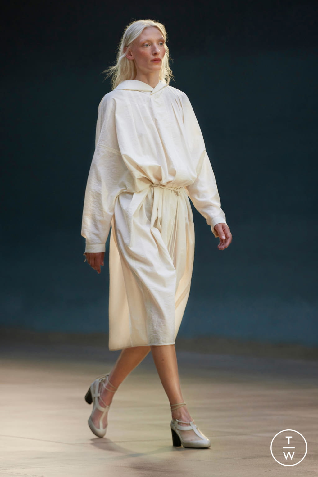 Fashion Week Paris Spring/Summer 2022 look 57 de la collection Lemaire menswear