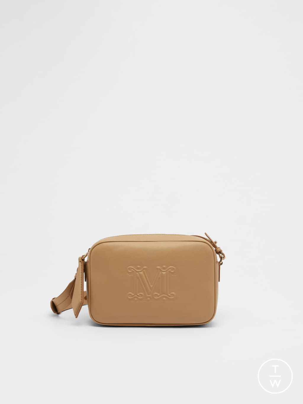 Fashion Week Milan Spring/Summer 2022 look 14 from the Max Mara collection womenswear accessories