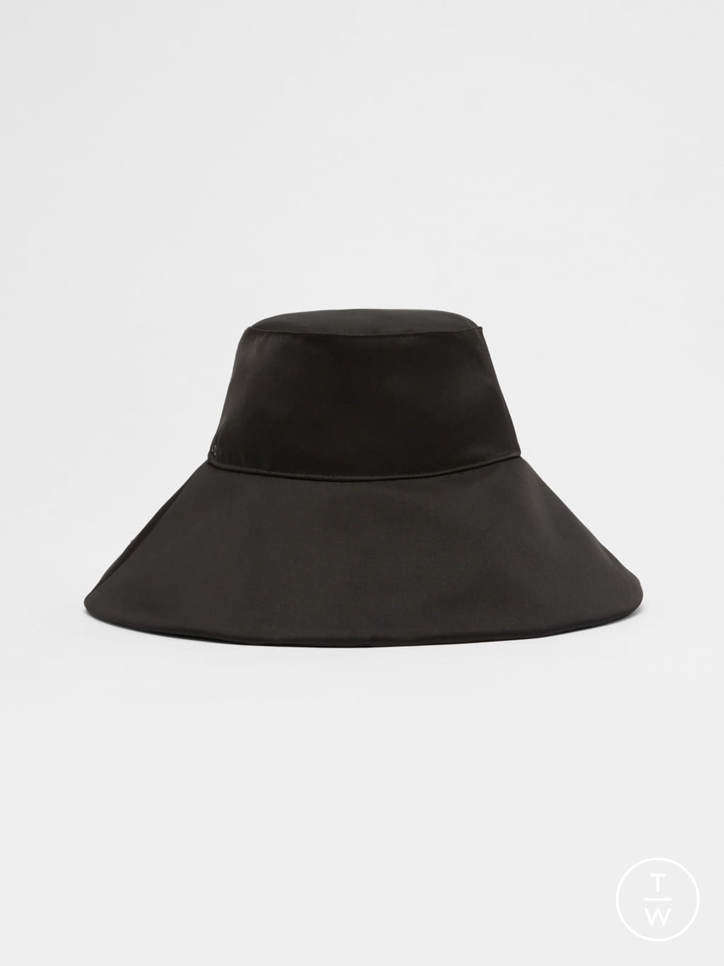 Fashion Week Milan Spring/Summer 2022 look 32 from the Max Mara collection womenswear accessories